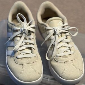 Adidas Girls Beige Sneakers